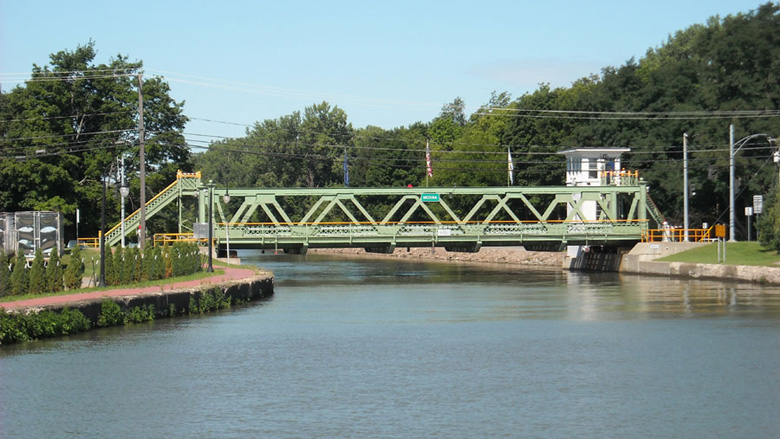 Click the photo to return to the page.