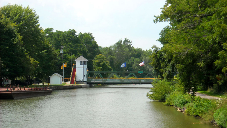 Click the photo to return to the page.